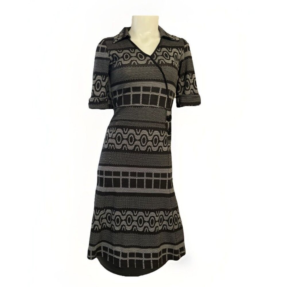 Who’s That Girl 1970’s Inspire Pattern Dress Grey And Black Stretch Collar